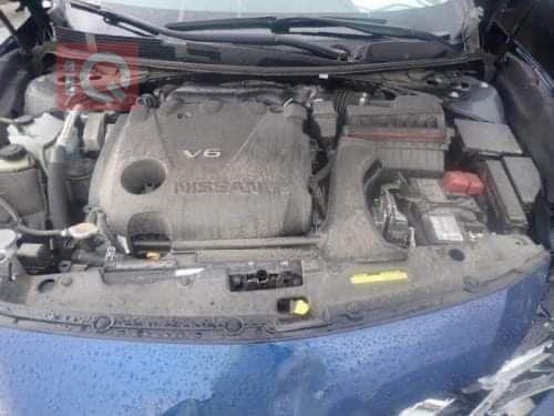 Nissan Maxima